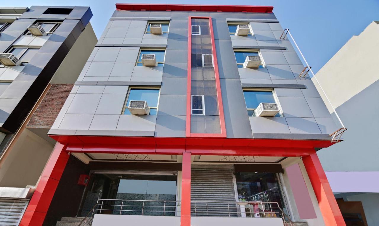 Hotel Treebo Resto- Near Lucknow Railway Station Exteriér fotografie